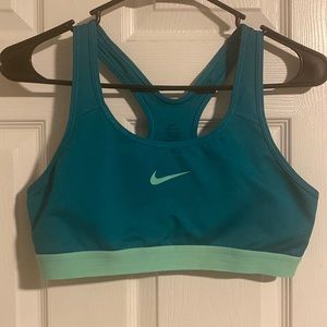 Nike Women’s Sports Bra